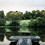 Domaine Des Etangs, Collection 5*