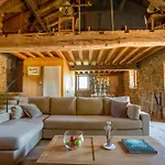 Hotel Domaine Des Etangs, Collection Massignac