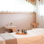 Domaine Des Etangs, Collection 5*