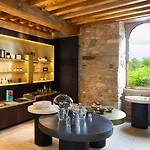Hotel Domaine Des Etangs, Collection