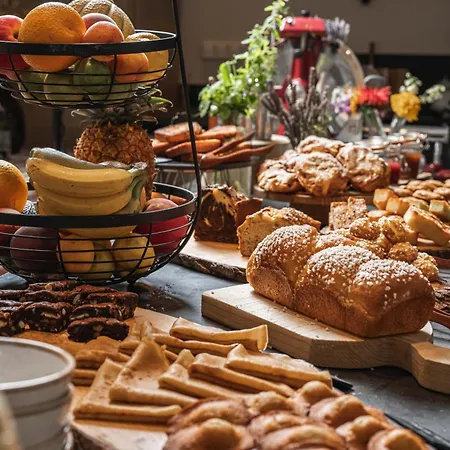 Otel Domaine Des Etangs, Collection Massignac