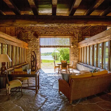 Domaine Des Etangs, Collection Hotel Massignac