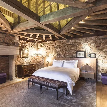 Domaine Des Etangs, Collection 5*