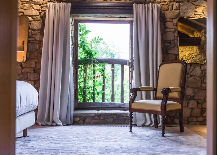 Domaine Des Etangs, Collection 5* Massignac